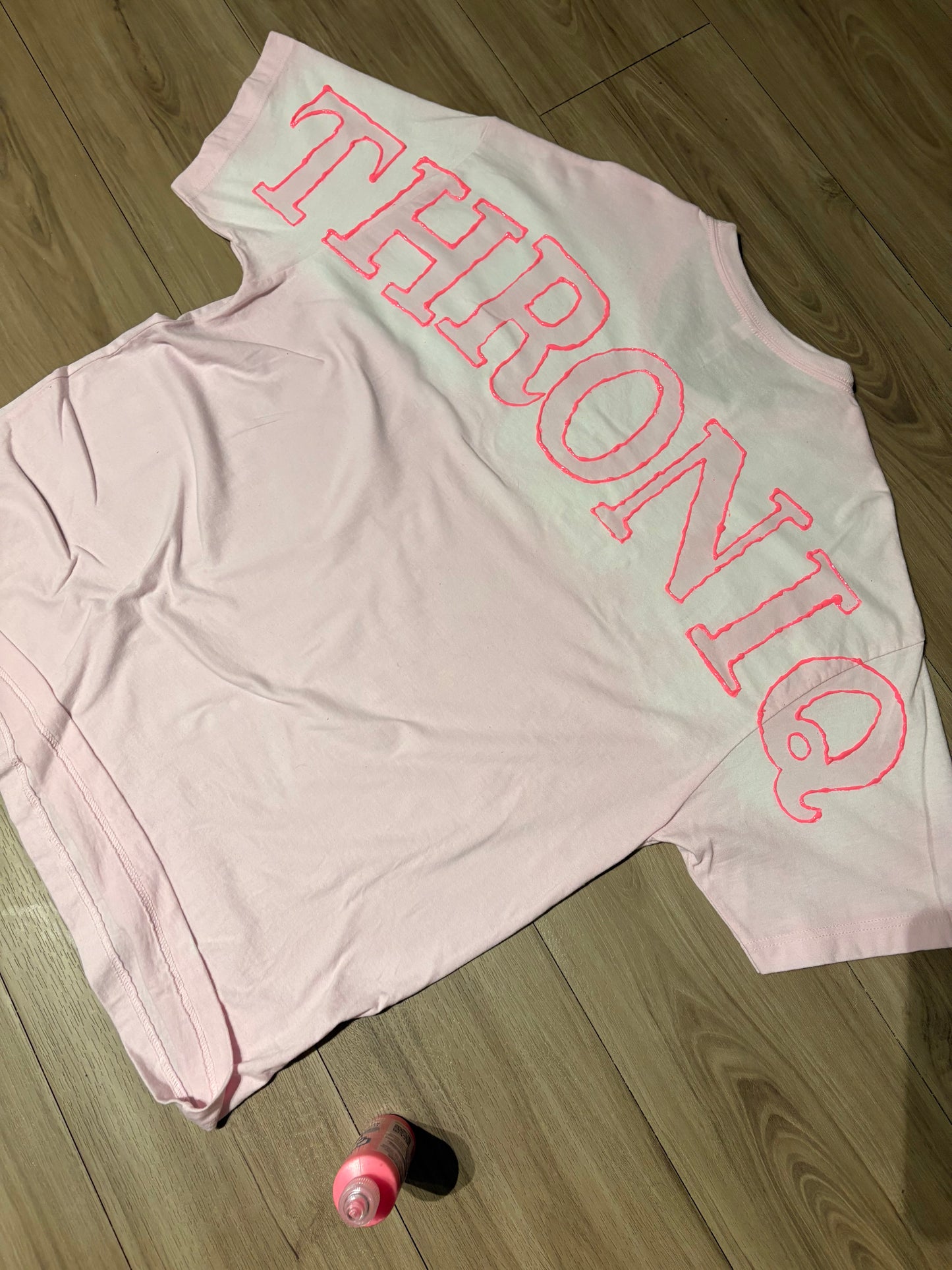 Throniq Puff Crest Tee